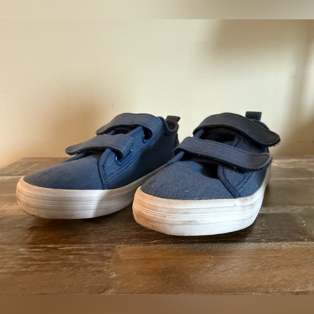 Tommy Bahama Kids Blue Velcro Sneakers 11T